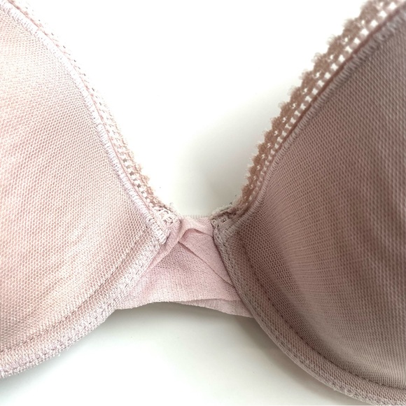 ON GROSSAMER Three Underwire Lightly Lined Bra. - Picture 4 of 6
